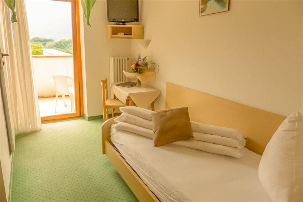 Prinz Rudolf Smart Hotel メラーノ エクステリア 写真