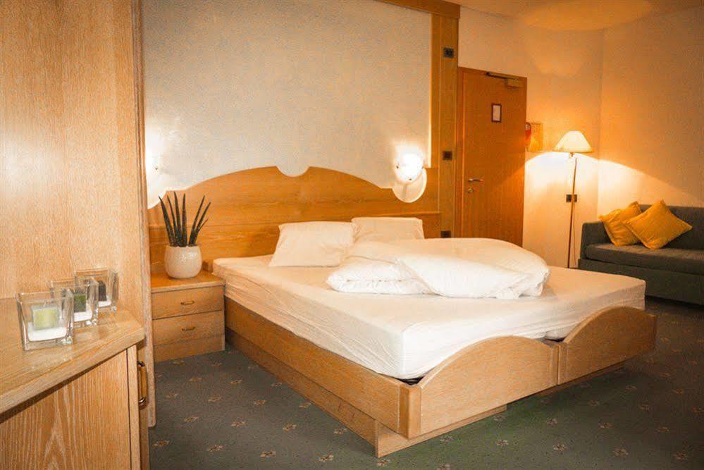 Prinz Rudolf Smart Hotel メラーノ エクステリア 写真